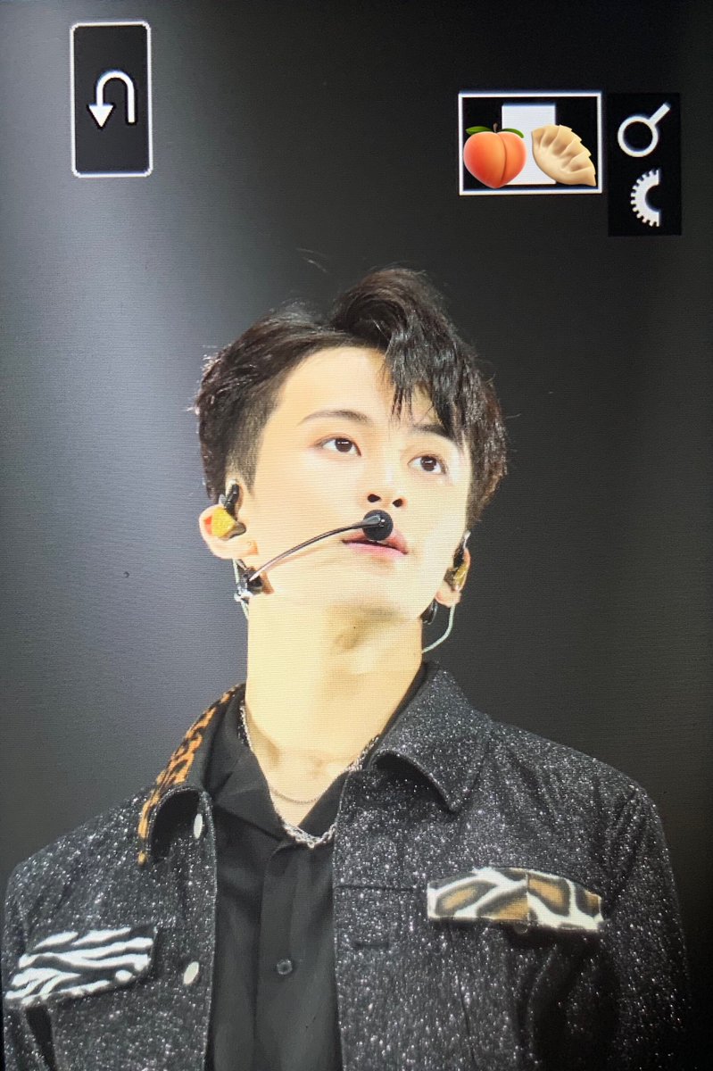 PeachyBun802's tweet photo. 191115 in Atlanta
#WeAreTheFutureTour
#SuperM #SuperMTheFuture    #FlyHighSuperMark https://t.co/n5UlYMjttW