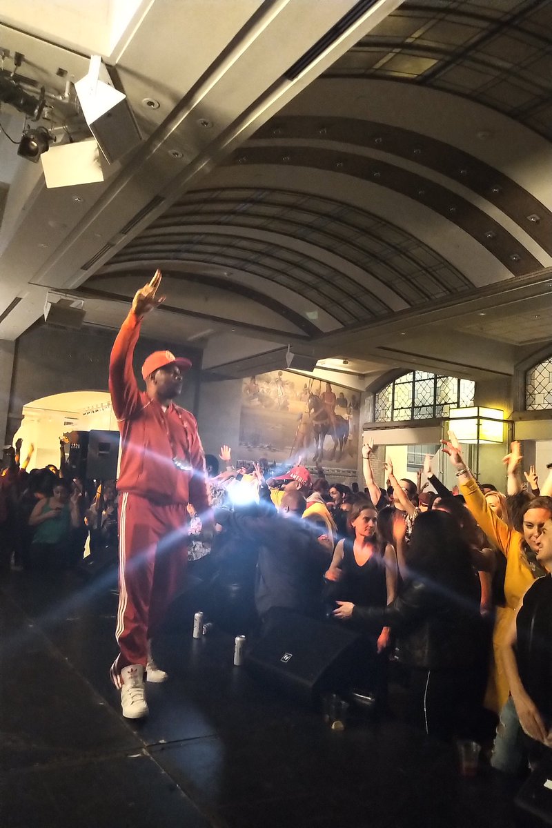 SamTecle's tweet photo. 'if you believe in yourself' #FNLROM @nshharchive @tdotpioneers https://t.co/M6nK3w0e21