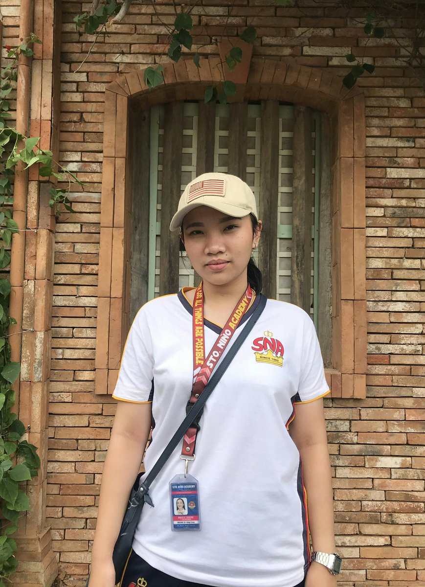 angelicshaynee's tweet photo. Some things in life are too complicated to explain in any language. 😌

^^ odiba walang connect yung caption sa picture HAHShaKJskFd https://t.co/TnuG0urNR2