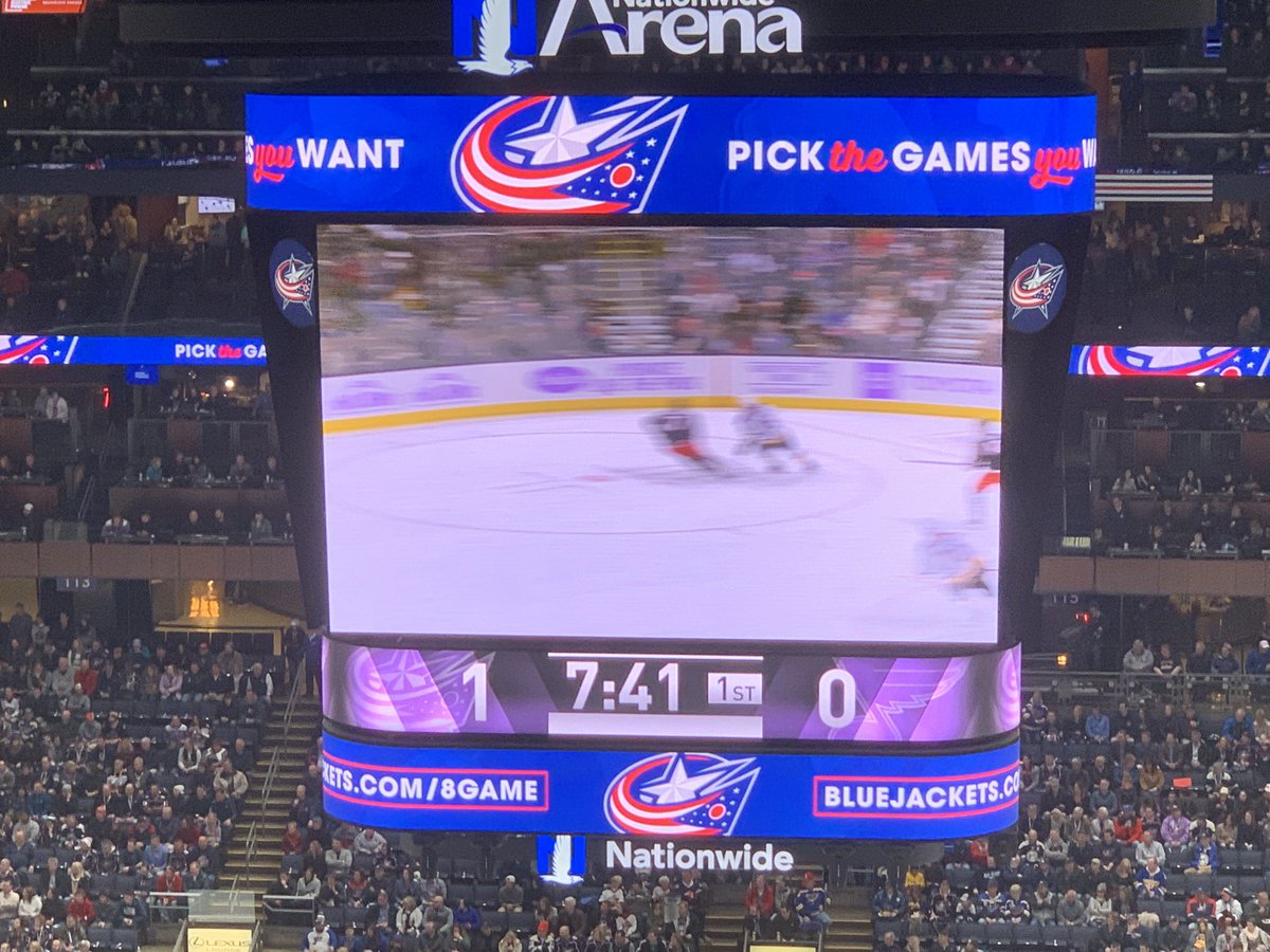 JustinCarey86's tweet photo. Platoon outing in the ‘Bus! Topgolf and Columbus Blue Jackets OT win! https://t.co/QpoVvKrj4u