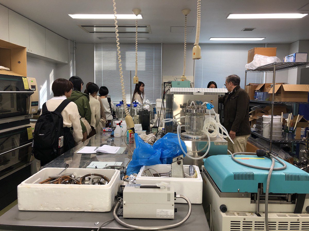 横浜市立大学理数マスタープログラム Twitter પર 本日 鶴見キャンパスの見学会が行われました 1年生にとっては普段馴染みのない 鶴見キャンパスですが 教授や先輩方と近い距離でお話できる絶好の機会だったことと思います