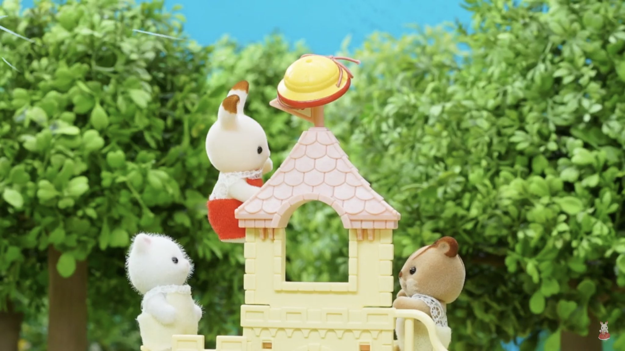 シルバニアファミリー 公式 シルバニアファミリー公式youtubeチャンネルの おすすめ動画をご紹介 ペルシャネコの赤ちゃんのお帽子がどこかに行っちゃった 見つけられるかな T Co Wdobkggpez シルバニアファミリー シルバニア T Co