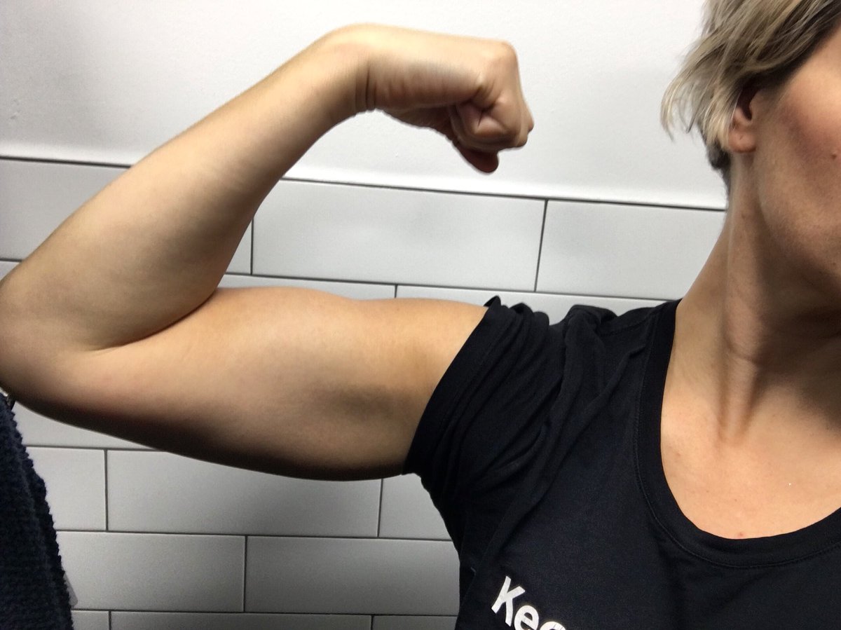 shaddyponte's tweet photo. This is my: “It’s been a hella week of workouts and I can’t believe I mustered up the energy to hold up my arm” #flexfriday #fitmom #onestrongmother
#strongisthegoal #gainsnotloses
#peakerstrong #maximusbody
#everydamnday #alphafemale
#themaximuspodcast #mypeakchallenge https://t.co/WtKpFBXtFC