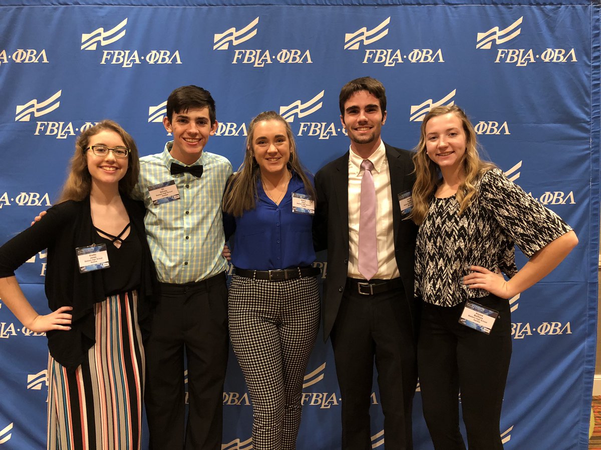BaldwinHighFBLA's tweet photo. Started the day off with a visit to the capital building, then stopped at the Bronco’s Stadium and are now closing out the night at opening session of the conference! #ksnflc19 #nflc19 @KSFBLA https://t.co/rvTLwty2AW