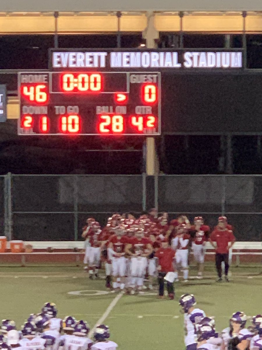 DanielBJr77's tweet photo. FINAL SCORE!!!! HEADED TO THE 2ND ROUND!!! GO WILDCATS!!! https://t.co/LG3udy5l19
