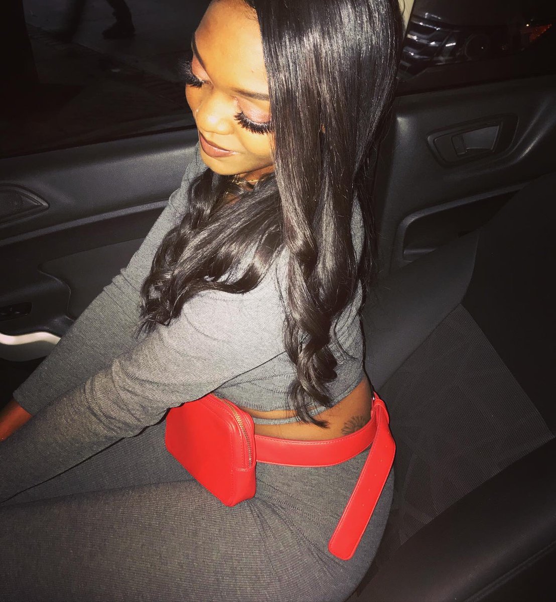 queenfinee's tweet photo. 🏮 https://t.co/wwQjM17q3f