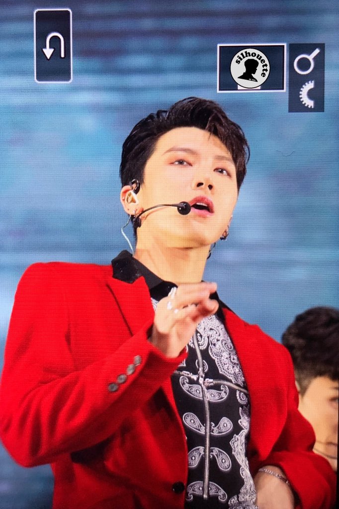 SilhouetteTen's tweet photo. 191115

#WeAreTheFutureTour [Atlanta]
📷Preview

#TEN #李永钦 #텐 https://t.co/lwFLbBhWVX