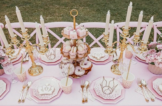 IllumePartyware's tweet photo. Pretty Princess Party for your little princess.👸
Styling + Props @partyperfection_perth
Desserts @2makeitsweet
Chairs @allegra.and.grace.chairs
Tableware @favorlaneparty
Photographer @taylormitchell_photography
#illumepartyware #princessparty #princesspartyideas #birthdays https://t.co/559cKpCzOe
