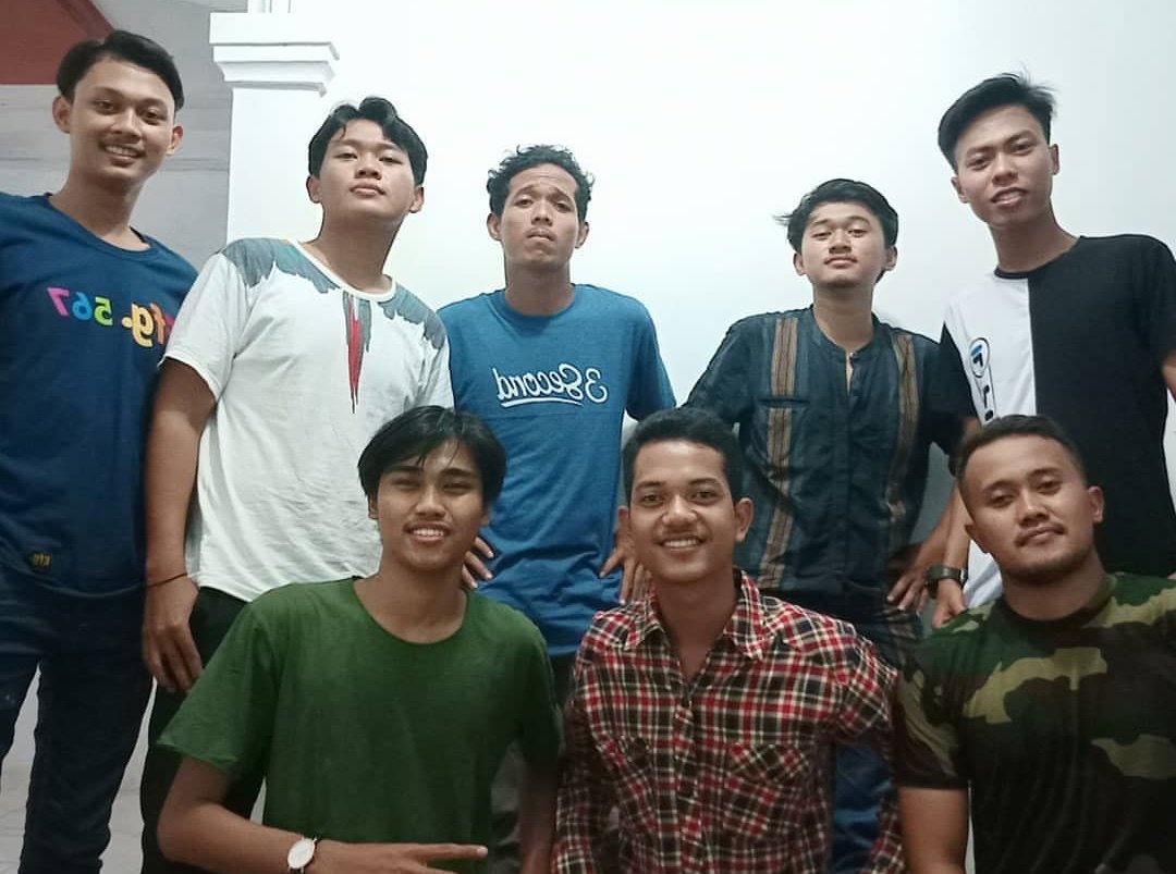 FikoSetiawan121's tweet photo. Kumpul bareng teman teman https://t.co/Go7wMfHfWx