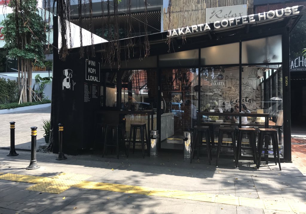 Dari Halte Ke Halte On Twitter Ngopi Di Jakarta Coffee House Di Jl Kebon Sirih 600 Meter Dari Halte Tj Sarinah Suka Banget Tempatnya Krn Pas Deket Trotoar Yg Lebar Sambil Ngopi