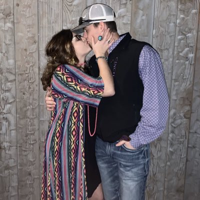 carlielanerose's tweet photo. #NewProfilePic @masonrose6124 I love you baby! https://t.co/lT1BdpLvXL