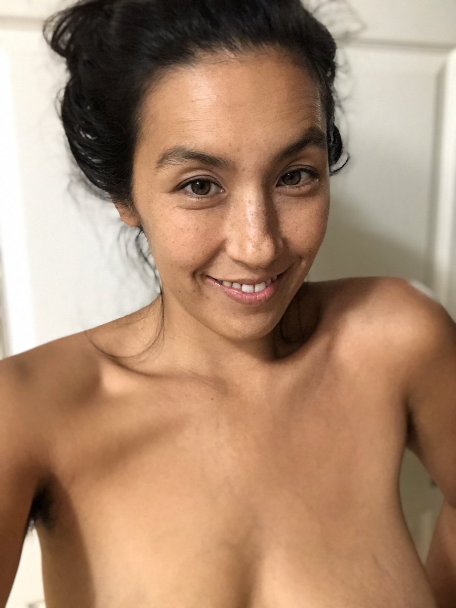 Sign up for my OnlyFans! http://OnlyFans.com/kumiomori #nudes #milf #mommya...