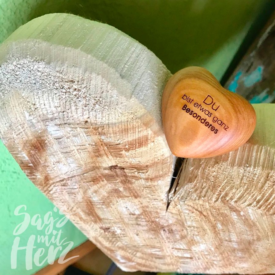 thankgoods_'s tweet photo. Dieses und noch viele andere motivierende Herzmotive gibt es bei uns im Shop. #shop #shopmitherz #shopping #geschenk #geschenke #schenken #amazon #amazing #herz #heart #corazon #thankgoods #sagsmitherz https://t.co/uwcbfaBoi0
