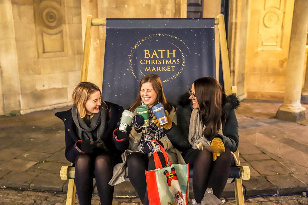 VisitBath's tweet photo. Coming to Bath this festive season? 🎅
Make your trip even more special with a @bathxmasmarket Experience Package, where you can enjoy a two-course Champagne lunch, a spa session and a wreath-making workshop! 🎁 > https://t.co/E0HFLArKjF https://t.co/jKG9fdnUzA