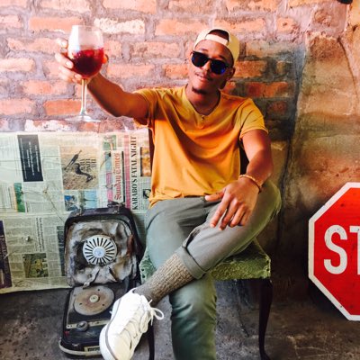 808Champion's tweet photo. #NewProfilePic #CheersToTheFreakenWeekend https://t.co/ADaM6ygiZI