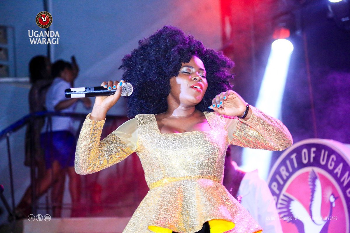 XfmUG's tweet photo. Massive shout out to everyone who came out last night to vibe with us at the #AkaDopeFusion season finale. 

Thank you @rabadabauganda, @TuckerHDMusic, @MashaDavid12 &amp; @AndereyaBaguma for rocking us with your DOPE performances. 
👏 👏 🔥

Till next time! ♥️ https://t.co/JPgfveDWpc