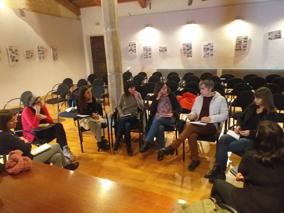 AjuntForcall's tweet photo. Ens han visitat #JesusFernandez i #CristinaLopez de l’Ecomuseu de @LaPonte2 d’Astúries explicant el projecte   i coneixent el nostre territori. Fent xarxa!!!! @Chusdepachican @angelportoles @peuuji @monica_segurag https://t.co/YvjYgCPZp8