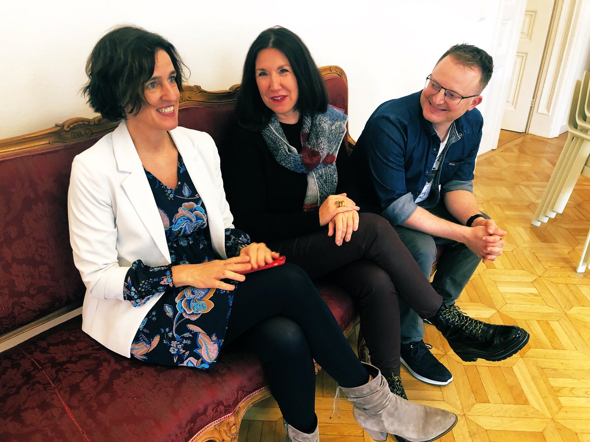 NielsPflaeging's tweet photo. Festern beim #BetaCodex Meetup Wien fand ich insbesondere die Reflexionen von @Andr3asSchlegel über Konsequenz und das eigene @OpenSpaceBeta Kaptel bei @fsm_ag super-spannend. Elisabeth von @sichtart war wie immer eine tolle Gastgeberin!
#BetaWeeks https://t.co/Qvf6J1Igbw