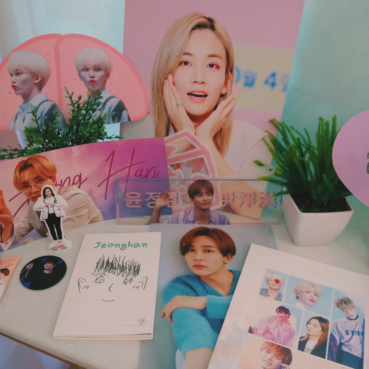KimJooMi2's tweet photo. The deco is nice owuu πβ€ #CharmedeAnges_KCH #CharmedeAnges https://t.co/B0DFtw6lOC