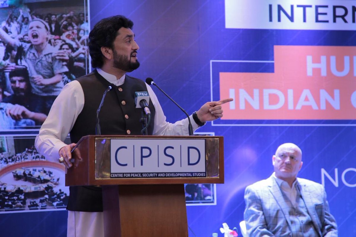 cpsdurdu's tweet photo. سیشن چیئر ، شہریار خان آفریدی ، سیفران اور منشیات کے وزیر مملکت ، بین لاقوامی سیمینار   براۓ  " مقبوضہ کشمیر میں انسانی حقوق  " میں سامعین سے اپنا خطاب کر رہے ہیں۔
#HRK19 @ShehryarAfridi1 
https://t.co/MjlBmaLN5D https://t.co/ay6UVedg8B