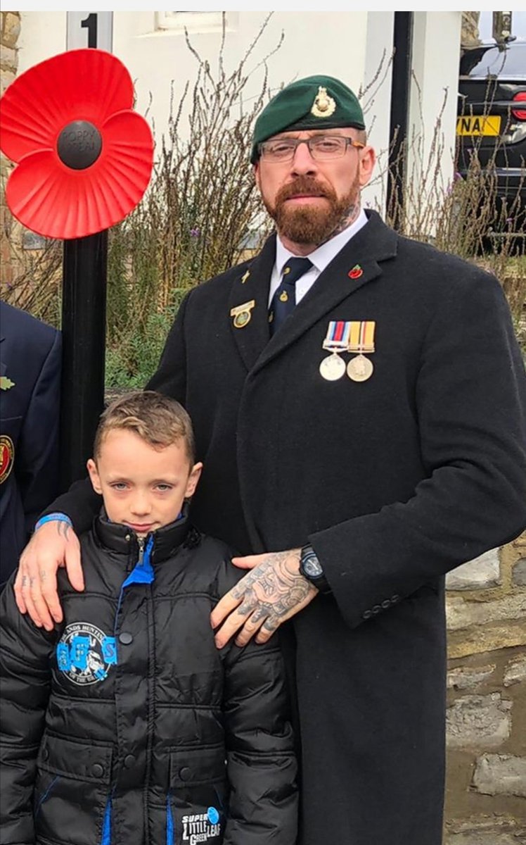 TDCsheriff's tweet photo. #RemembranceSunday #RemembranceDay teaching the next generation not to forget #royalmarinescommando https://t.co/hfg4YFO19h