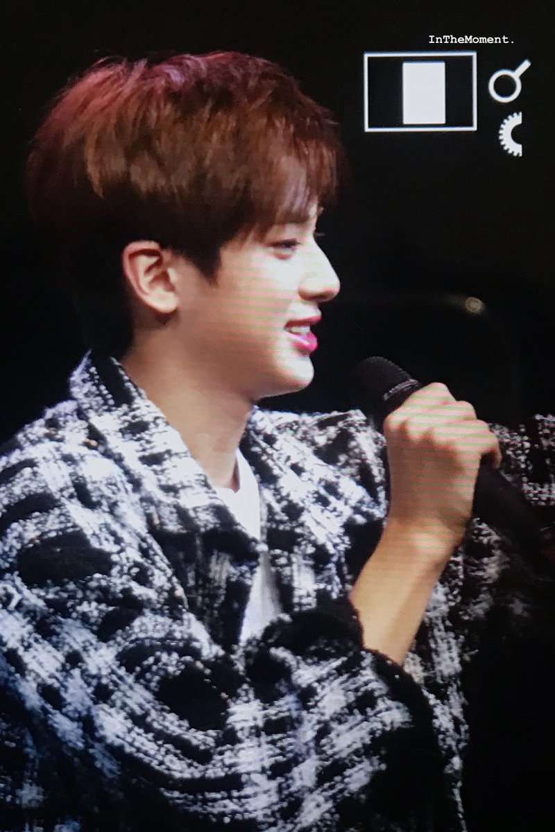 InthemomentM's tweet photo. 191116 #NINETEENMINKYUINTAIPEI
#김민규 #민규 #MINKYU #KIMMINKYU https://t.co/mWKfBoTsP0