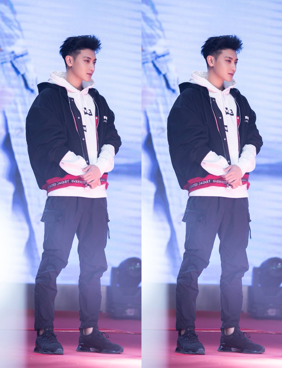 [OFFICIAL] 191116 #ZTAO at ShenWu3 meeting event
#黄子韬 #타오 #タオ <a href="/hztttaoswag/">Z.TAO🔴黄子韬</a>