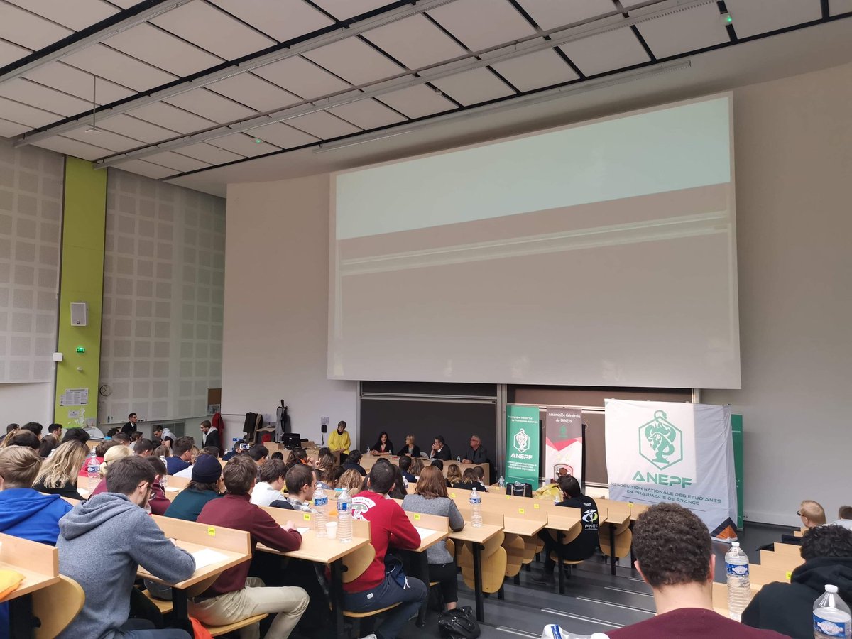 📢 En direct de #AG_ANEPF: l'enquête bien-être (bientôt disponible) de l'<a href="/Pharma_ANEPF/">ANEPF Pharmacie</a> 50% des étudiants répondants ont décrit leur état psychologique comme anxieux et dépressif.
L'état psychologique des soignants est un élément du plan #MaSanté2022, il y a urgence ! 🚨