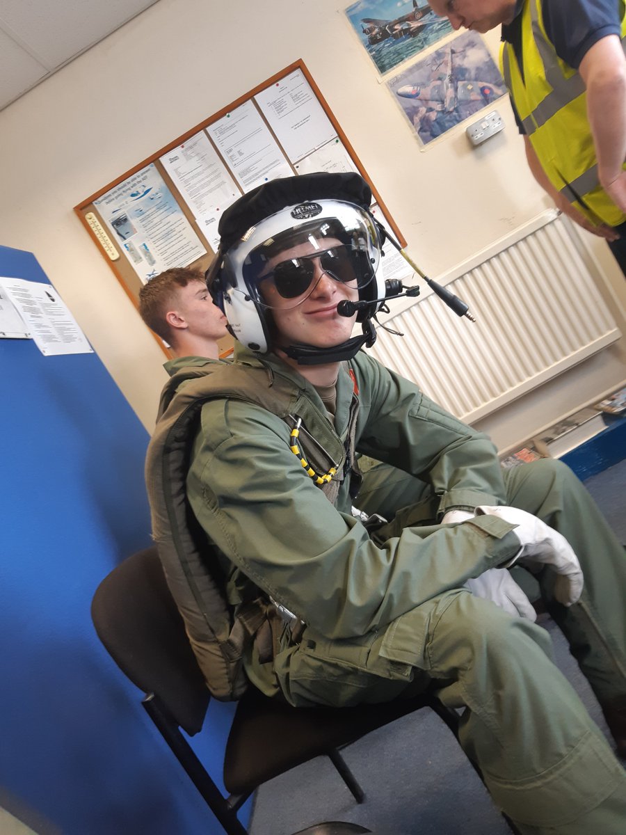 1032SqnATC's tweet photo. In early June this year, a group of 12 cadets from Yeovil and 1064 Honiton Squadron enjoyed their very first flight in a Grob Tutor, flying with @2_aef_ at MOD Boscombe Down. #whatwedo https://t.co/xGhxIbdVPg