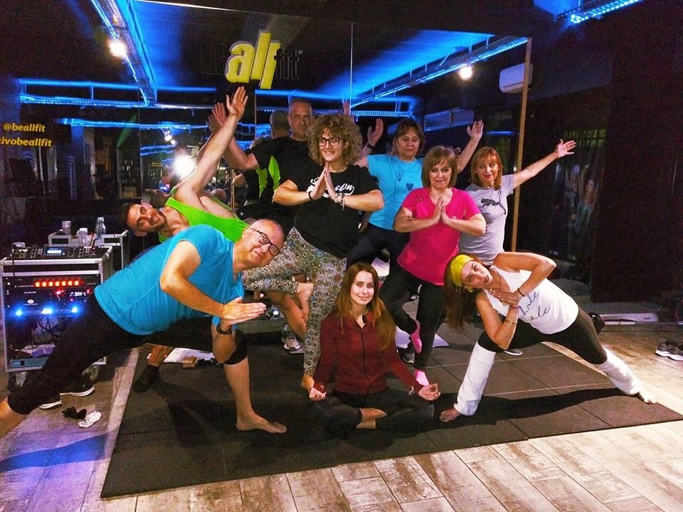 beallfit's tweet photo. ¡YOGA! 🧘🏻‍♀️🧘🏼‍♂️🧘🏽‍♀️ Ven a clase, todos los Lunes: a las 9:30h o Miércoles: 9:30h &amp; 21:00h en Beallfit.

#Clase #Yoga #yogalife #yogainspiration #yogachallenge #yogaeverydamnday #Gimnasio #Gym #Beallfit #Cordoba https://t.co/q7jRUED96Y