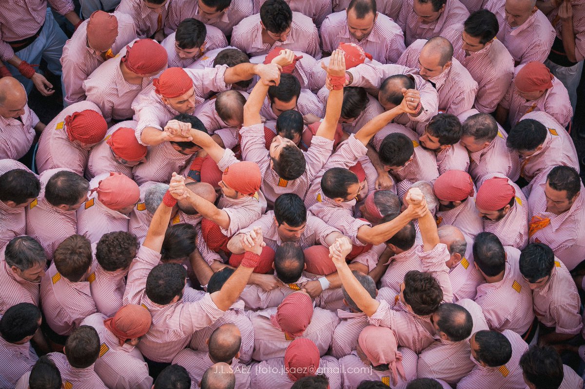 Avui fa 9 anys que els castells van ser declarats Patrimoni Cultural Immaterial de la Humanitat <a href="/UNESCO/">UNESCO 🏛️ #Education #Sciences #Culture 🇺🇳</a>. 

Un reconeixement a una tradició que forma part de la nostra identitat cultural i que duu intrínsecs uns valors ferms que ens caracteritzen.

#Castellers #Castelleres