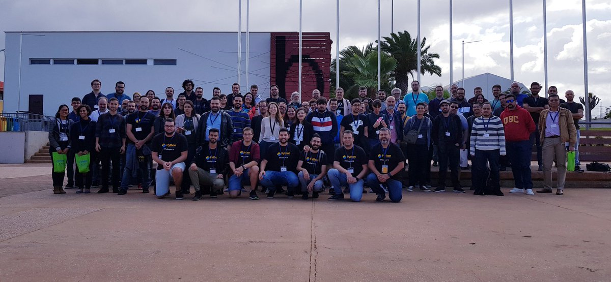 kamaxeon's tweet photo. Gracias a todos por hacer grande este evento #PyDayGC19 https://t.co/3Md1yZa1u9