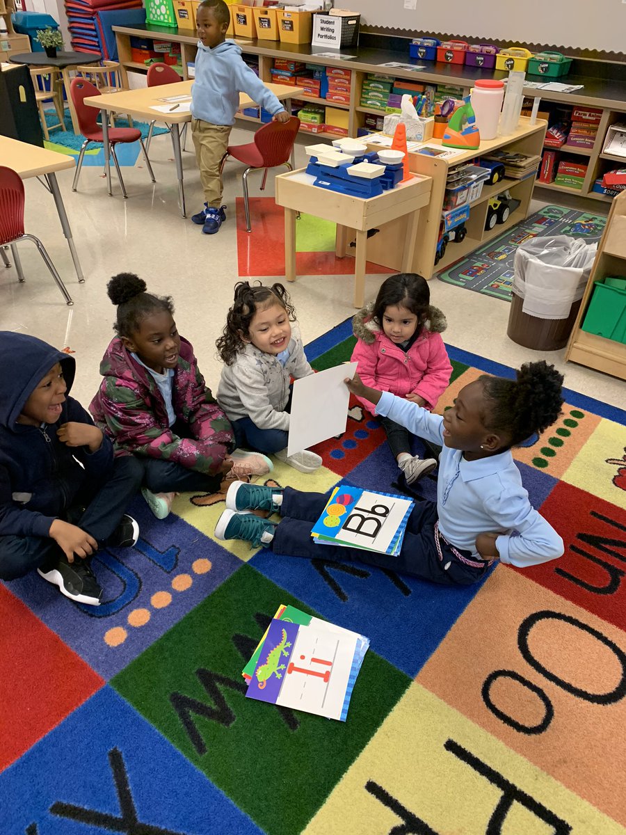 msmisty07's tweet photo. Retelling the story of Jack and the Beanstalk and letter and sound recognition review my pre-K students are taking ownership of their learning. #DoganRise @DoganElementary @MaggyTovar1 @BMcKinney83 @HISDECH @5thWardEducator @A180_HISD @TammieDaily9 @TeamHISD https://t.co/E0MicXgonp