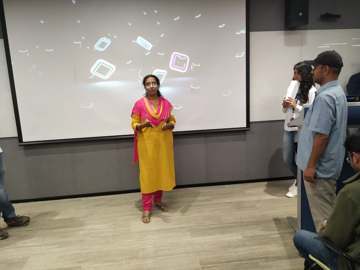 Anbu_Mani27's tweet image. Closing notes &amp;amp; Goodies distributions @#MS365DevBootcamp #MSEvents #IndiaMVP #M365Bootcamp #office365 #mvpbuzz #MS365DevBootcampBLR