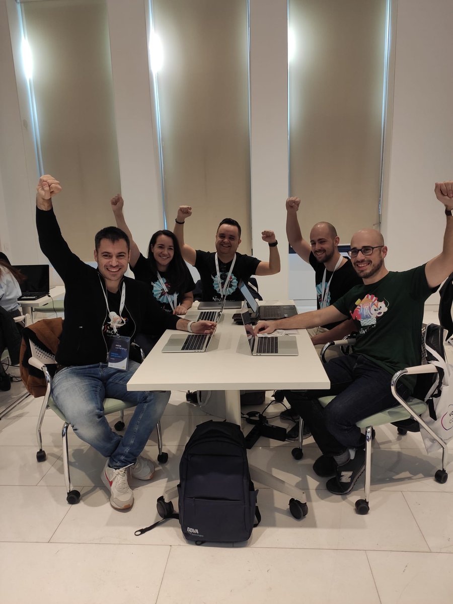 BBVASpark's tweet photo. 🏁 ¿Cuál es el reto a superar en este #Hackathon? 🏁

👉 Desarrolkar una skill para #Alexa con geolocalización, donde el concepto de localización esté presente en casos de movilidad.

💪💙 ¡Los esquipos de @bbva de #theNinjaProjectbyBBVA ya están listos para superarlo! https://t.co/Ba3ae7tmYx