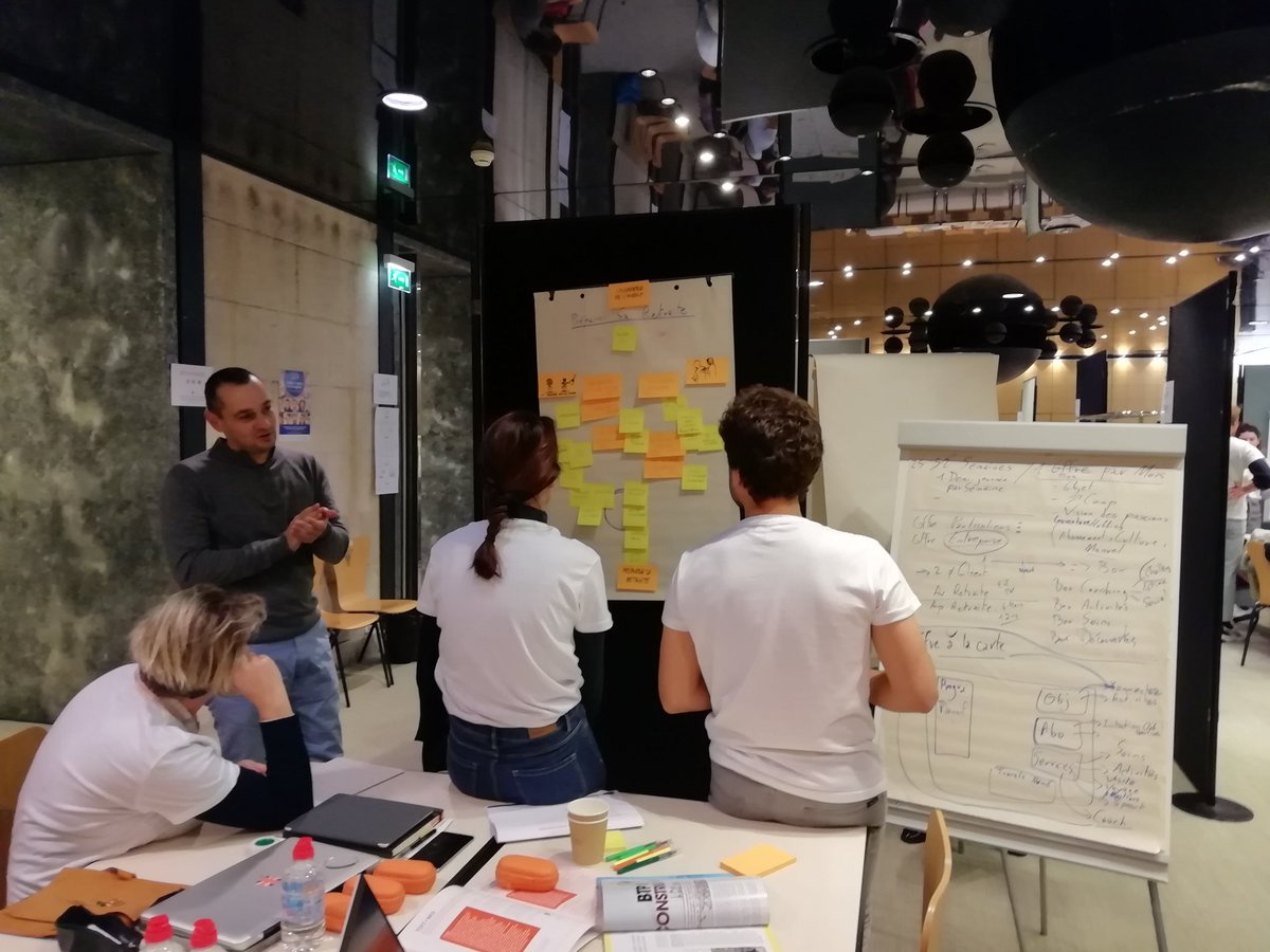 SilverValley_'s tweet image. #SilverAwards Conception intensive dans l'ensemble des équipes !
On phosphore, on partage, on innove ! Hâte de voir le résultat ! Rdv à 17h30 pour les #jurys !