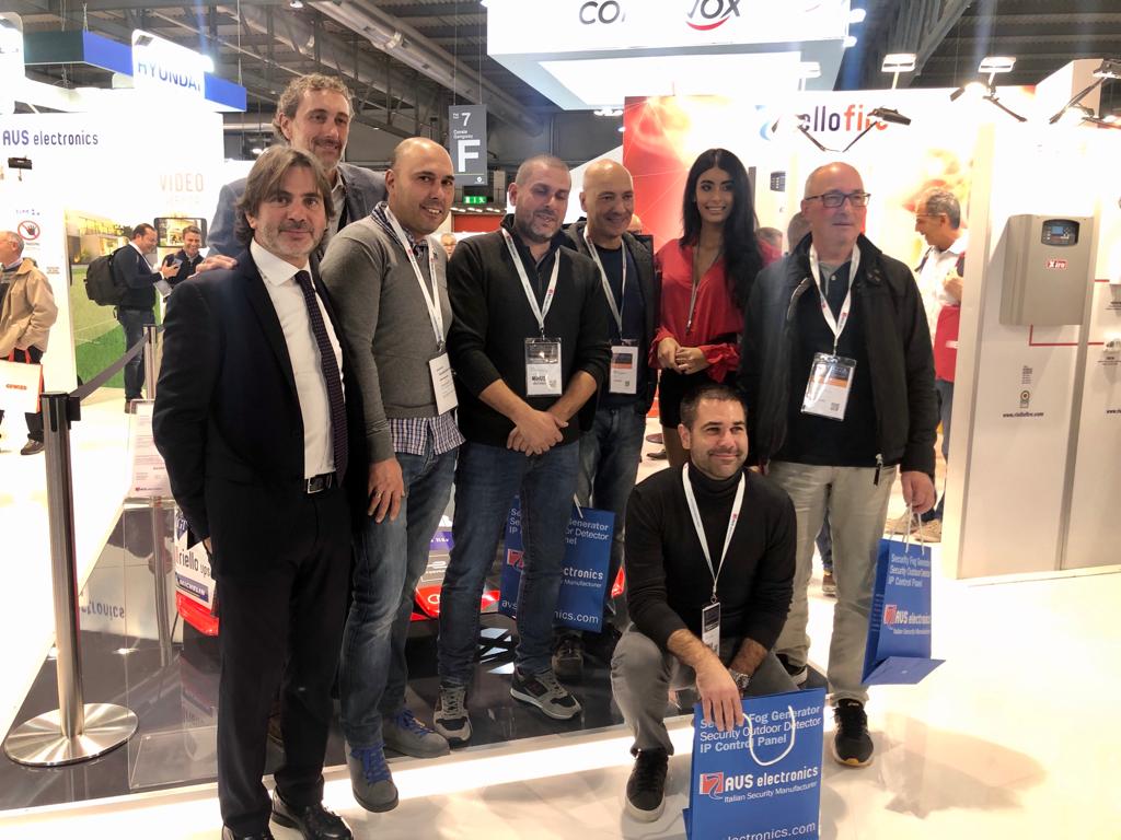 DopplerSrl's tweet photo. DOPPLER SRL in Fiera Sicurezza 2019  .... stand AVS ELECTRONICS https://t.co/SJVn1ZkOEy