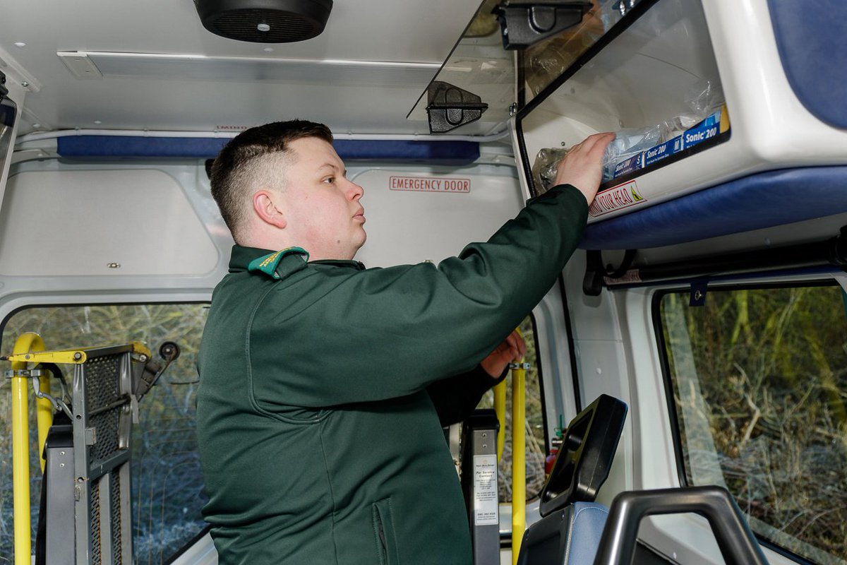 NHS Health Careers tweet media