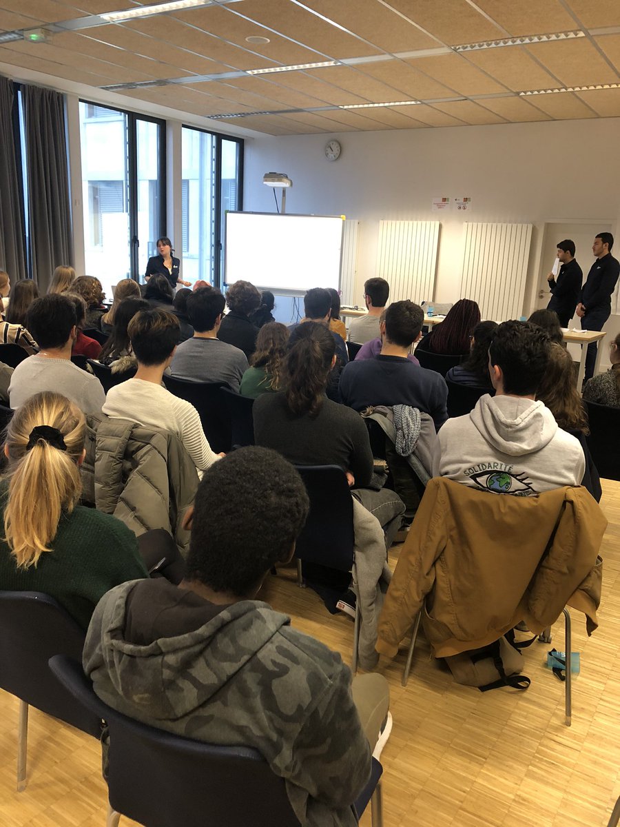 100Handinamique's tweet photo. #RNFedeeh
Première mise en situation des futur.e.s tuteurs et tutrices PHARES & PHRATRIES avec l’atelier « handicap, kézako ? » #pairemulation https://t.co/ggD64XNPZR
