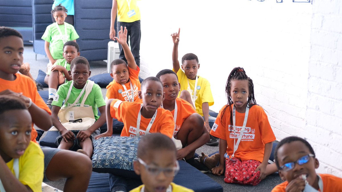 Our #GlobalDesignathon participants in Joburg having a fun session about the #Climate and #foodsecurity ❤️.