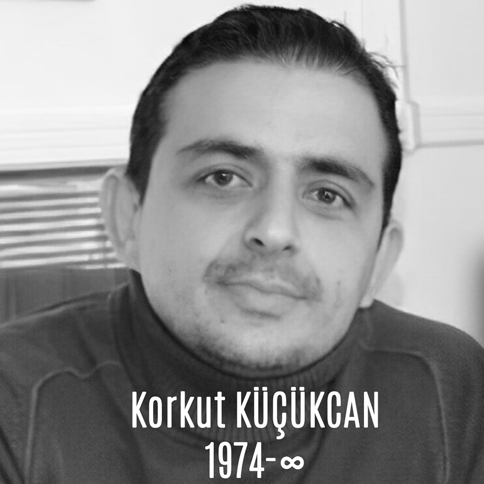 Yapı güçlendirme ve onarım alanında bir uzmandı …
Önce dostumuzu uğurlayacağız, sonra söyleyecek birçok sözümüz elbette olacak.
İnsan yaşamının her şeyden önce gelmesi gerektiğinin sorularını mutlaka soracağız.#korkutkucukcan #korkukküçükcan