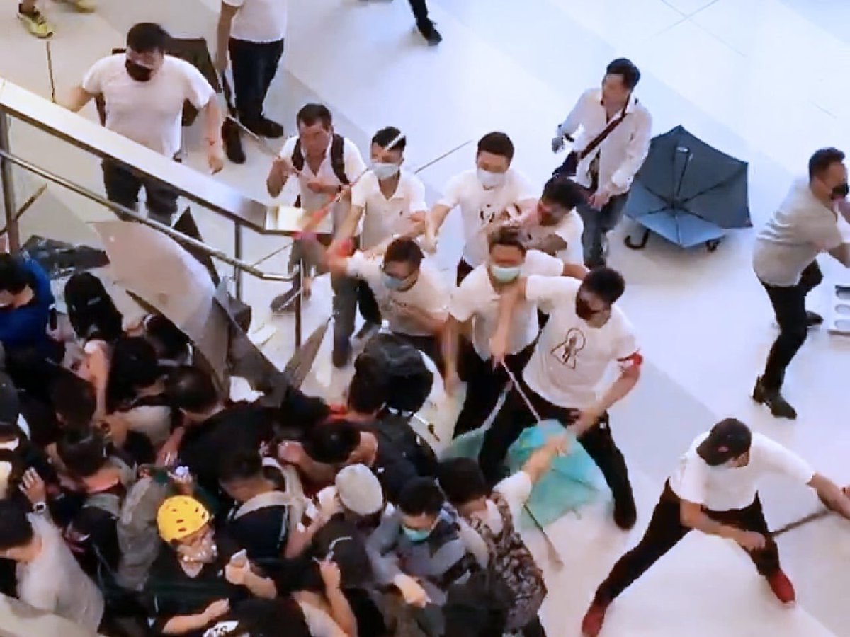 lokHHK's tweet photo. @Mugisalty These #RedThugs/#BlueRibbons from #China would only bring harm to any civilised society around the world. The corrupted #HongKongPolice, as known as #HongKongRioters, never uphold justice by arresting them with appropriate prosecution. #Shameless https://t.co/fTiqRDqwGn