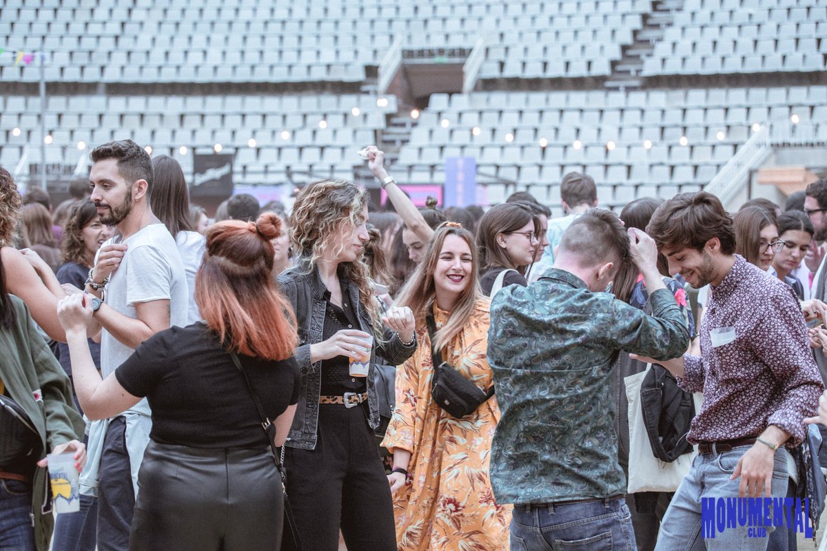 EatStreetBCN's tweet photo. Hoy, @monumental_club de 12h a 22h: #streetfood de #Barcelona y bandas 🔝
🥙🍲 @Masala73_bcn, @agosarats, @WarikeProject, @caravan_made, @casaxica & @LaCherryCoffee & more
🎙️🎧 #XicsnRoll, @hidrogenesse, @urfabrique, @fredcarlquist, @DJPEGATAS, @MetherZacker & more
👉 No falteu! https://t.co/qBQCtOM7e5