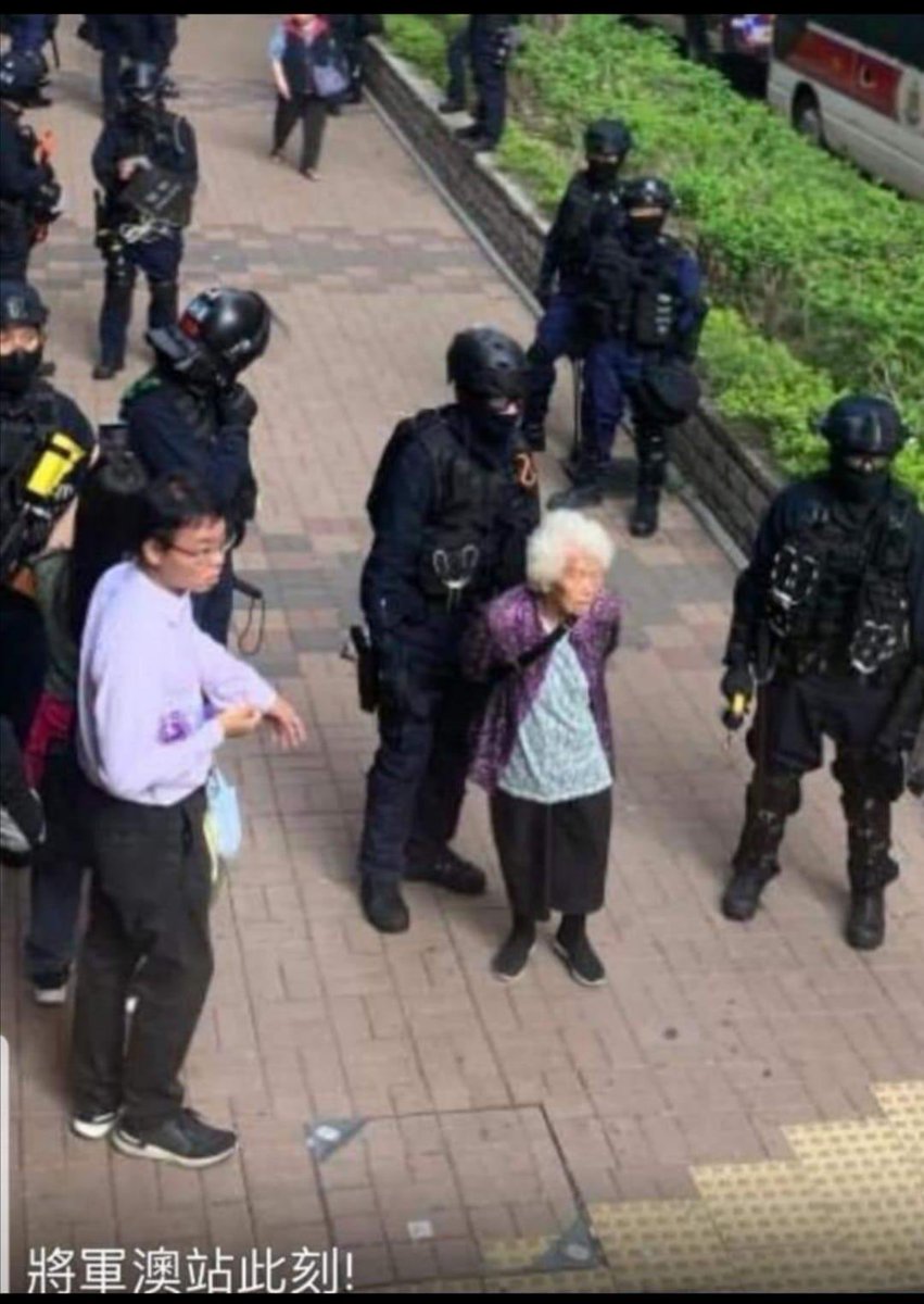 gilmanyu's tweet image. It’s is totally out of control. Indiscriminate arrest is happening in Hk on daily basis. #soshk #hkprotest #policestates