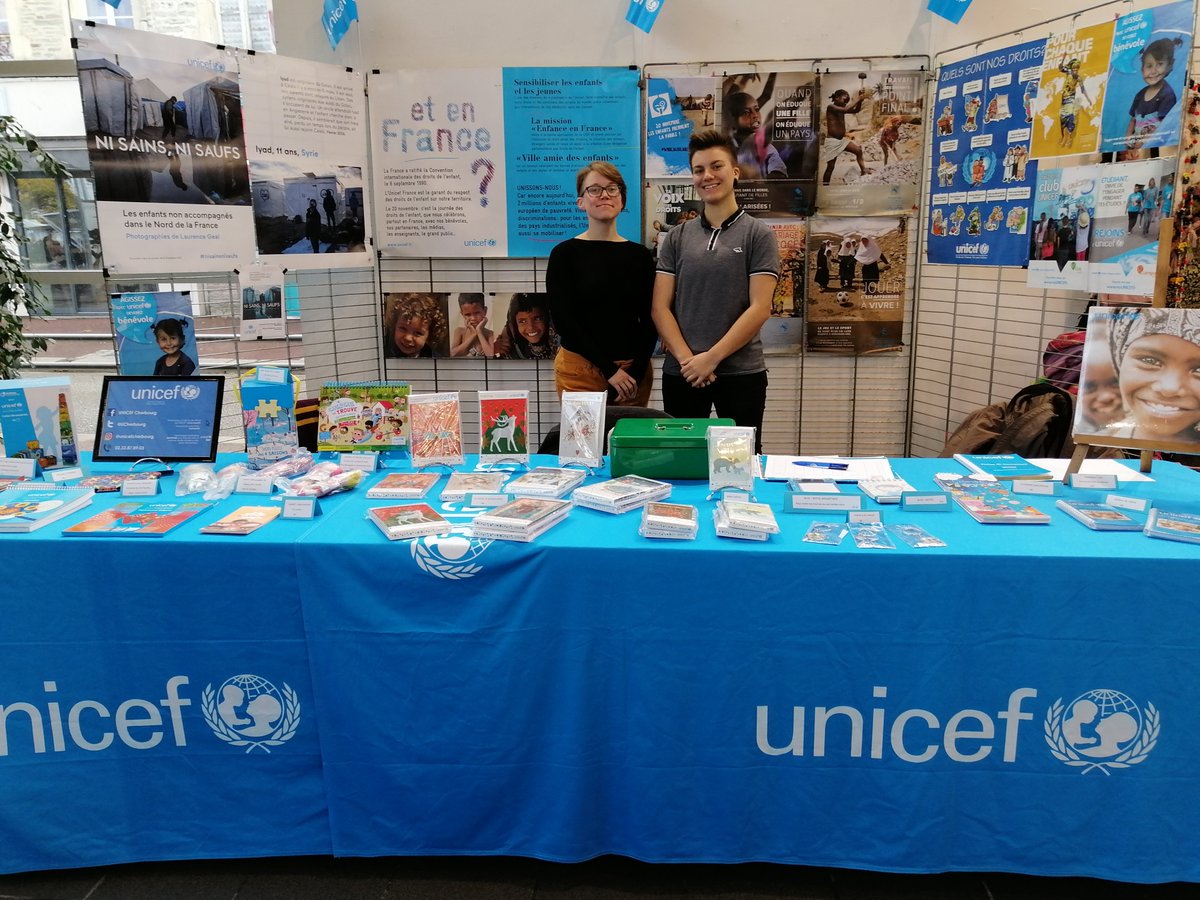 Toute la journée nous tiendrons notre stand au village associatif à la salle des fêtes de Cherbourg.
C'est l'occasion de venir découvrir notre association en passant par d'autres stands où vous trouverez nourriture, thé, bijoux, vêtements...
Venez faire un tour !