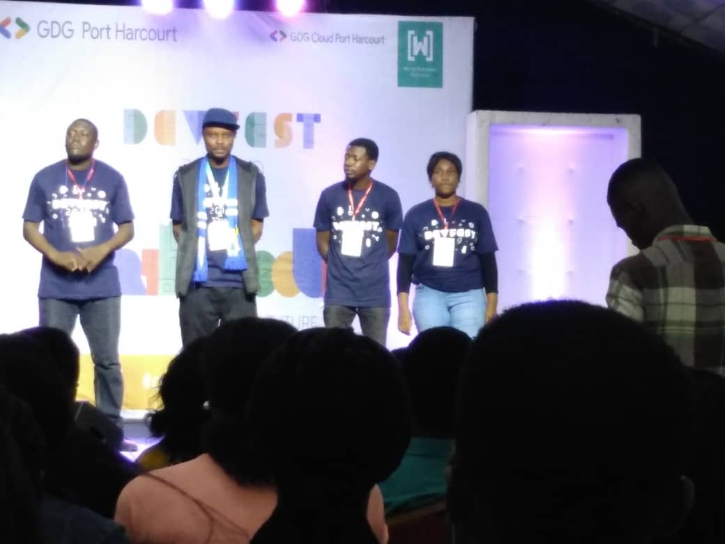 BlessingOg_'s tweet photo. It's happening here live with meet some of the organizers.....@gdg @gdgcloudph @gdgphc @philipobiorah
@ginowinne @tech_bella @ayaosigodfrey
#DEVFEST
#Devfestph
#DevFest19 https://t.co/cbcJBaNAxK