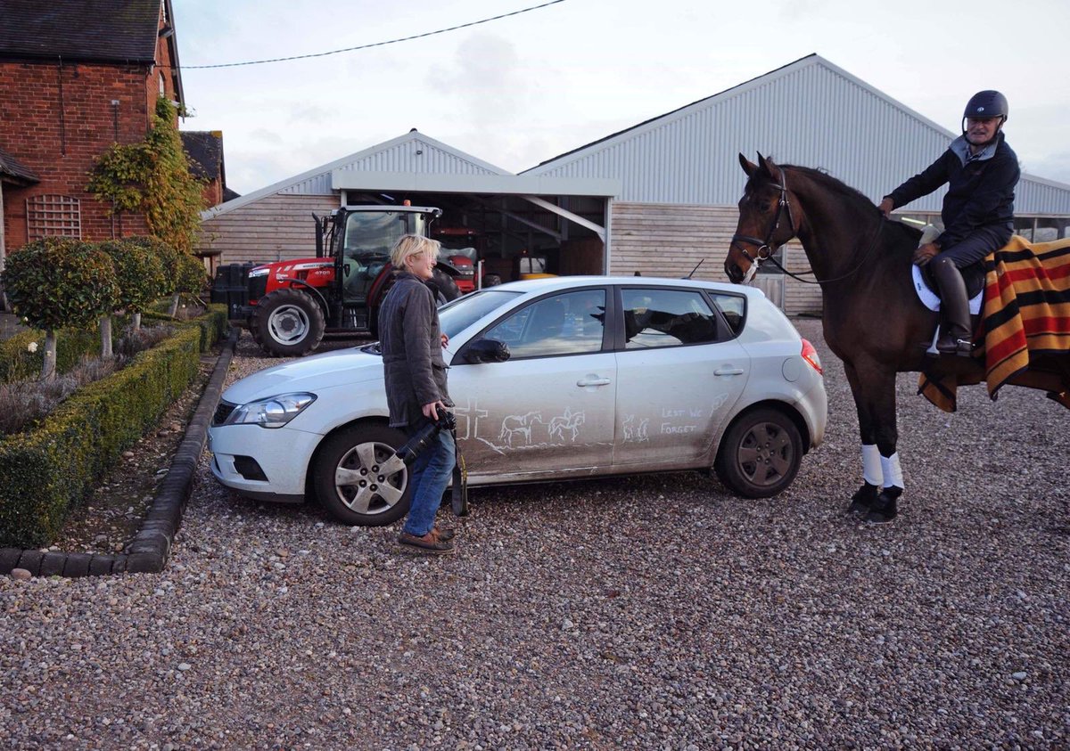 Another good photo shoot with Jo Prestwich for @olympiahorse  .Bubblingh admiring the creative &amp; respectful artwork on her car <a href="/britishdressage/">British Dressage</a> <a href="/MF_EAME/">Massey Ferguson Official</a> @DodsonHorrell