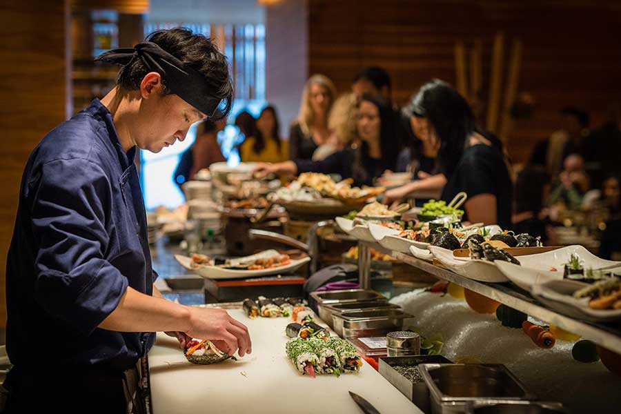 Brunching this weekend? Our reader offer <a href="/ROKAcanarywharf/">ROKA canary wharf</a> gets you 20% off their bottomless weekend brunch hot-dinners.com/Offers/Hot-Din… #promotion