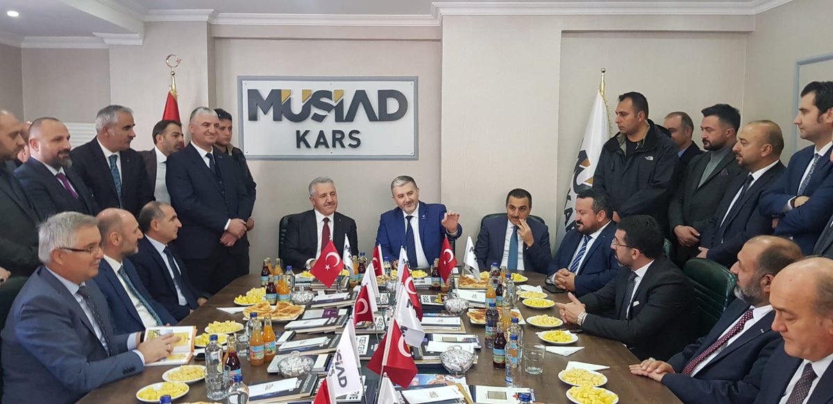 AKaanTR's tweet photo. .@MUSIAD_Kars şubemizin resmi açılışını dualarla gerçekleştirdik. Şubemizin hayırlara vesile olmasını temenni ediyor, @MUSIAD Kars Şube Başkanımız Şahin Aydın'a görevinde başarılar diliyorum. https://t.co/8uIUGqLr5k