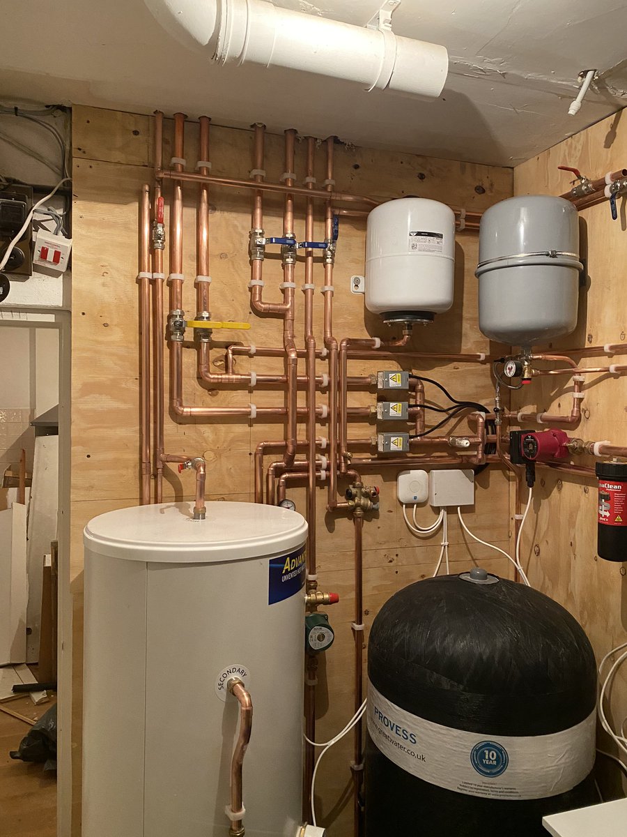 Little job nearly finished after 2 weeks  21 rad system and 4 bathrooms and a W/c with a little help from <a href="/WarriorHeating/">Warrior Heating</a> @thsgLtd <a href="/AlphaTec_/">Craig</a> and a products of <a href="/RMCylinders/">RM Cylinders</a> <a href="/GreatwaterUK/">Great Water</a> <a href="/UKTalon/">Talon</a>